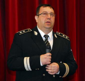 Adrian Bucur, şeful Poliţiei: "Am crescut împreună, eu ca poliţist, ei ca infractori"